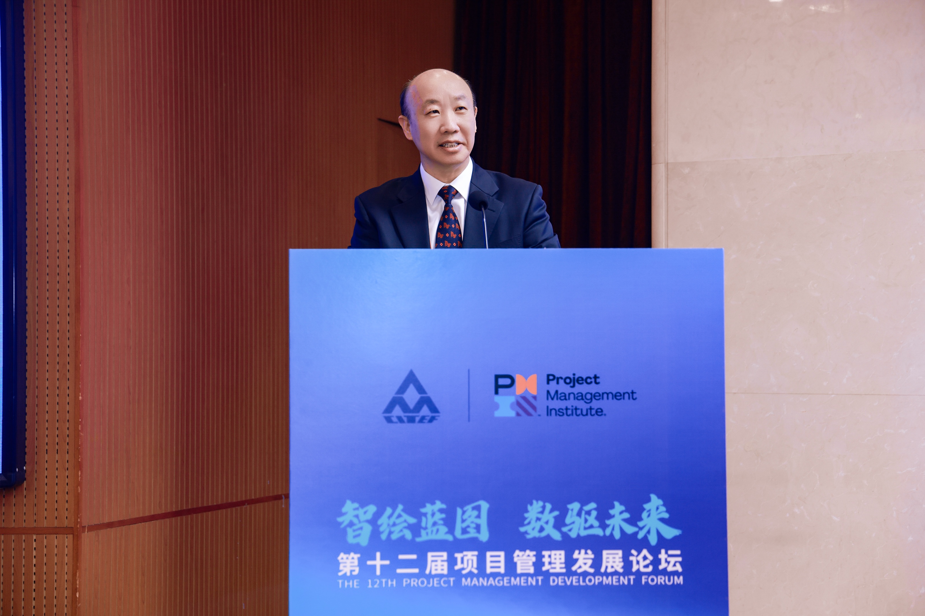 2刘主任.jpg 2刘主任.jpg